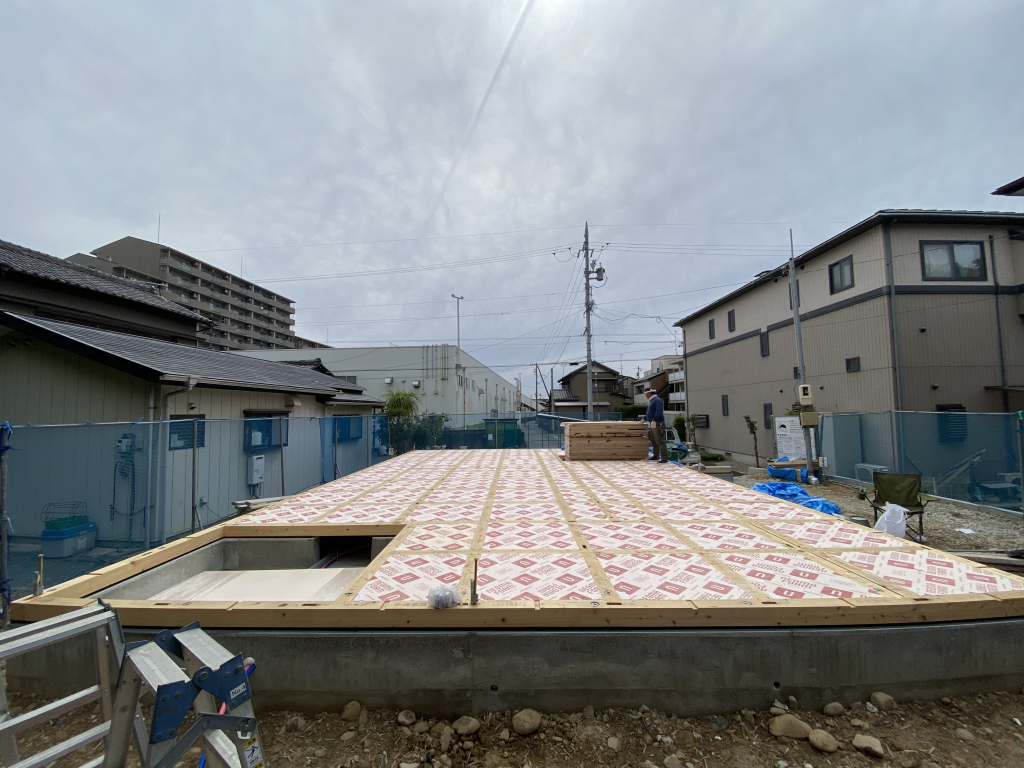 9F98305F-E550-4C79-8022-442924022719